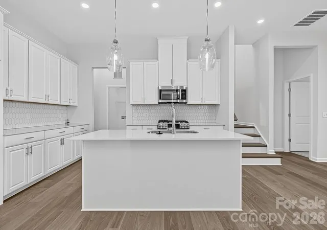 Photo 2 of Townhouse for sale at 3177 Beacon Hts Rd, Fort Mill, SC 29707 | MLS# 4401906 | Listing updated on 2026-10-21