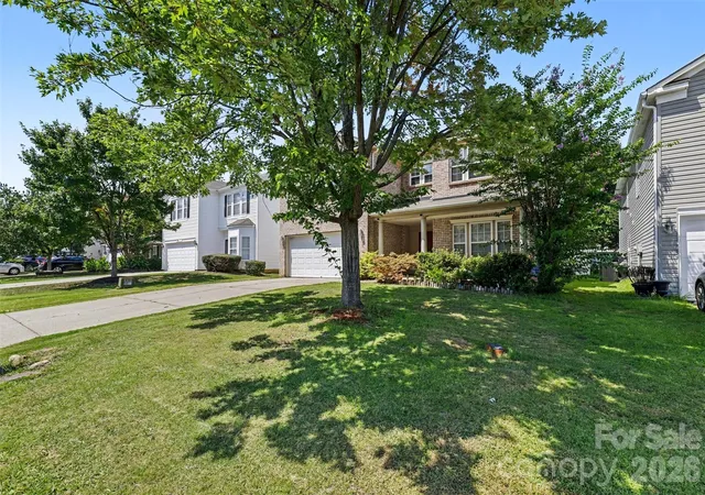 Photo 3 of Single family home for sale at 6058 Laurent Ave, Fort Mill, SC 29715 | MLS# 4401920 | Listing updated on 2026-08-30