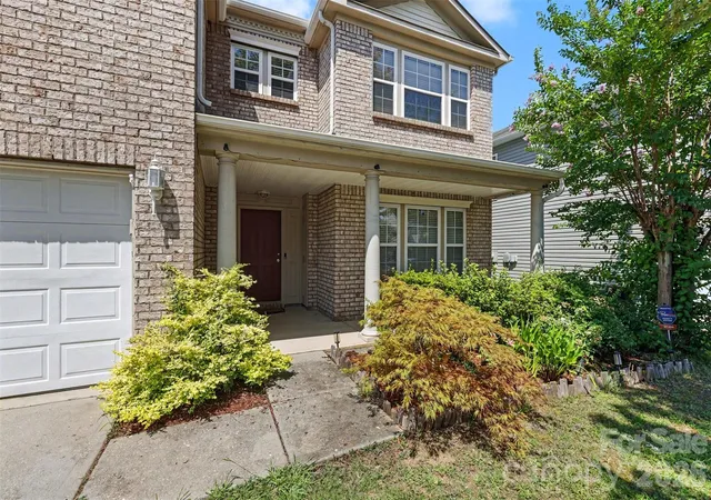 Photo 3 of Single family home for sale at 6058 Laurent Ave, Fort Mill, SC 29715 | MLS# 4401920 | Listing updated on 2026-08-30