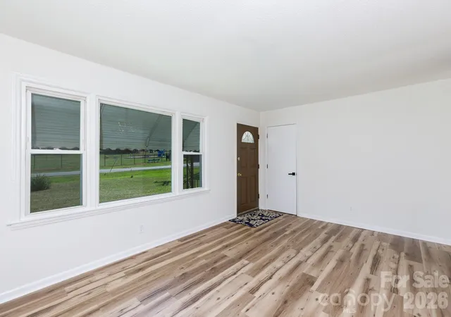 Photo 3 of Single family home for sale at 3270 Bridges Dr, Rock Hill, SC 29730 | MLS# 4401926 | Listing updated on 2026-10-26