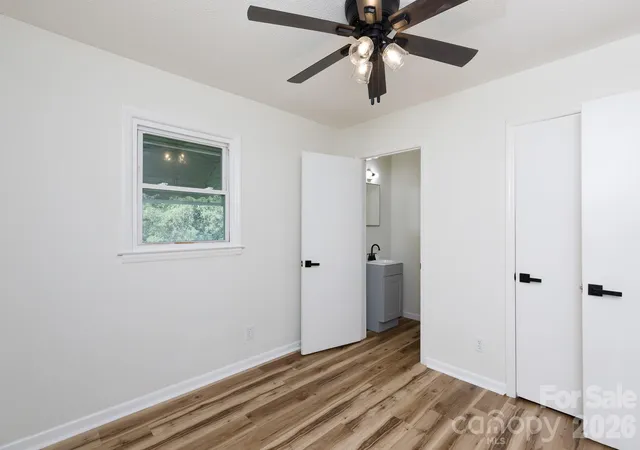 Photo 3 of Single family home for sale at 3270 Bridges Dr, Rock Hill, SC 29730 | MLS# 4401926 | Listing updated on 2026-10-15
