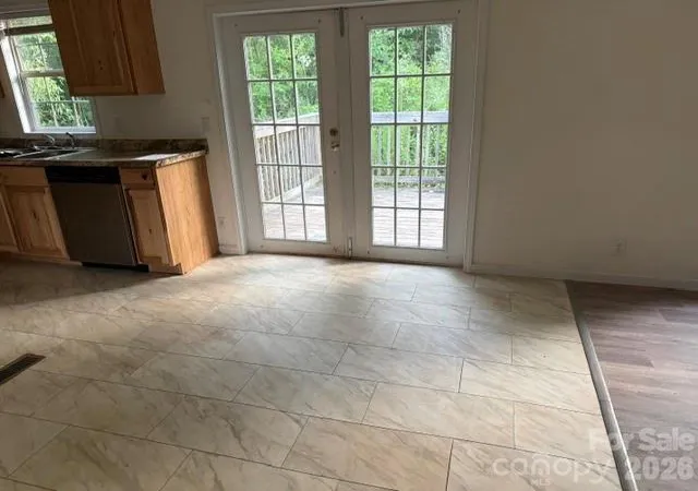 3rd image of 6254 E Meadow Trl, Connelly Springs, NC 28612 | MLS# 4401933