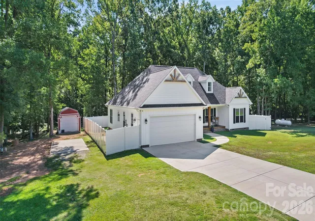 3rd image of 3002 Brooks Mill Ln, Wingate, NC 28174 | MLS# 4401937
