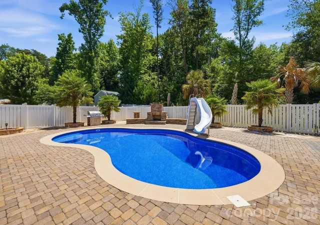 3rd image of 125 Paradise Hills Cir, Mooresville, NC 28115 | MLS# 4401948