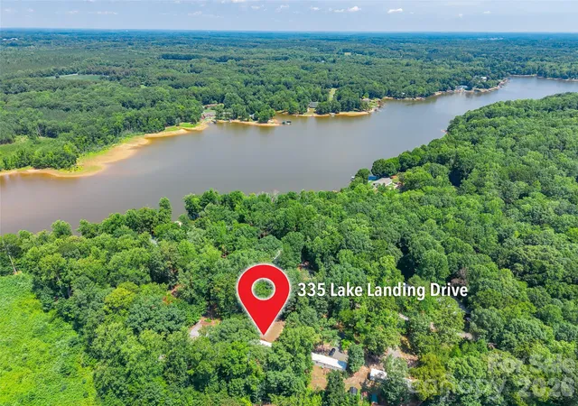 Homes for sale in Salisbury, NC | 335 Lake Landing Dr, Salisbury, NC 28146 | MLS# 4401951