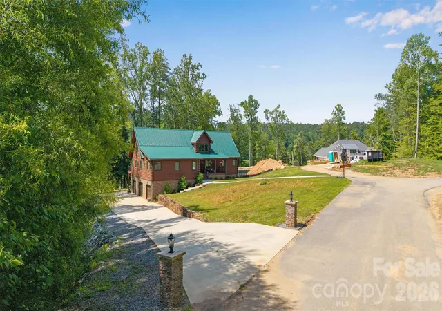 Photo 3 of Single family home for sale at 189 Edgewater Point NW #227, Valdese, NC 28690 | MLS# 4401954 | Listing updated on 2026-07-10