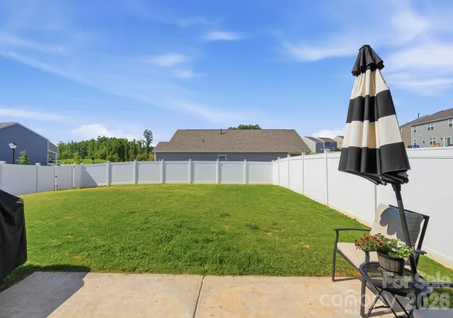 Photo 1 of Single family home for sale at 170 Giant Oak Ave, Statesville, NC 28677 | MLS# 4401965 | Listing updated on 2026-10-01