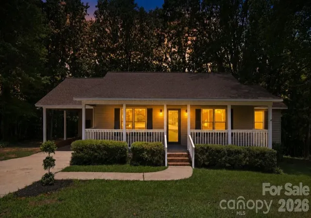 Photo 2 of Single family home for sale at 1801 Bridgewood Dr, Lancaster, SC 29720 | MLS# 4401979 | Listing updated on 2026-10-08
