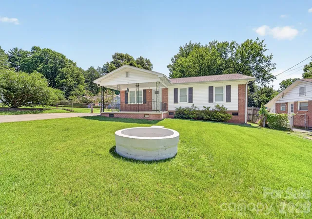 Photo 1 of Single family home for sale at 4723 Northaven Dr, Charlotte, NC 28206 | MLS# 4402019 | Listing updated on 2026-08-09