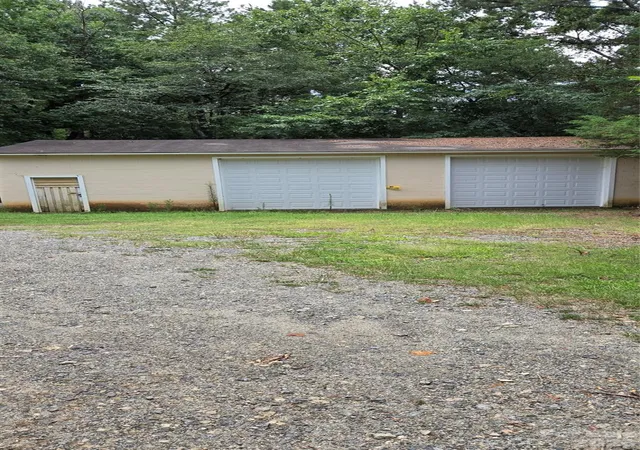 Photo 17 of Single family home for sale at 1631 & 1629 Harris Rd, Fort Mill, SC 29708 | MLS# 4402038 | Listing updated on 2026-09-04