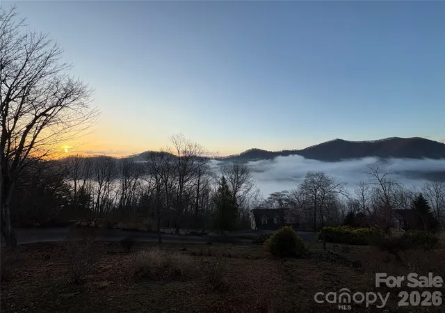 Photo 4 of Single family home for sale at 241 Alta Vista Dr, Candler, NC 28715 | MLS# 4402059 | Listing updated on 2026-10-03