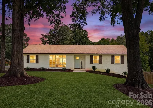 2nd image of 1301 Manchester Ln, Charlotte, NC 28227 | MLS# 4402084