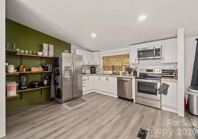 3rd image of 7 Wid Smith Rd, Burnsville, NC 28714 | MLS# 4402087