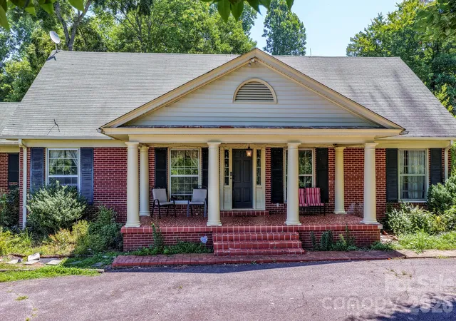 Photo 2 of Single family home for sale at 571 Piedmont Rd, Rutherfordton, NC 28139 | MLS# 4402095 | Listing updated on 2026-09-15