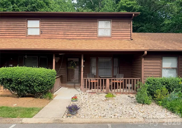 Homes for sale in High Point, NC | 381 James Ct #11, High Point, NC 27265 | MLS# 4402097