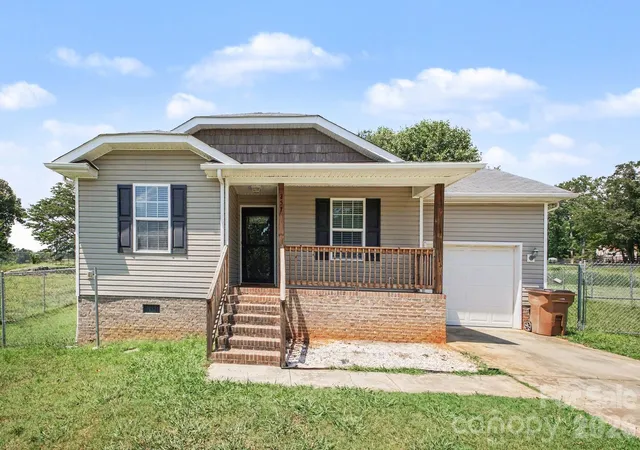 1st image of 257 Periwinkle St, Lincolnton, NC 28092 | MLS# 4402113