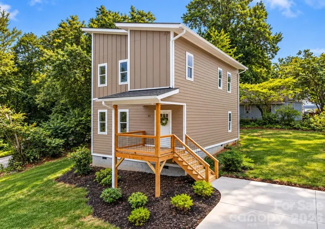Single family home for sale at 33 Elkwood Ave, Asheville, NC 28804 | MLS# 4402115