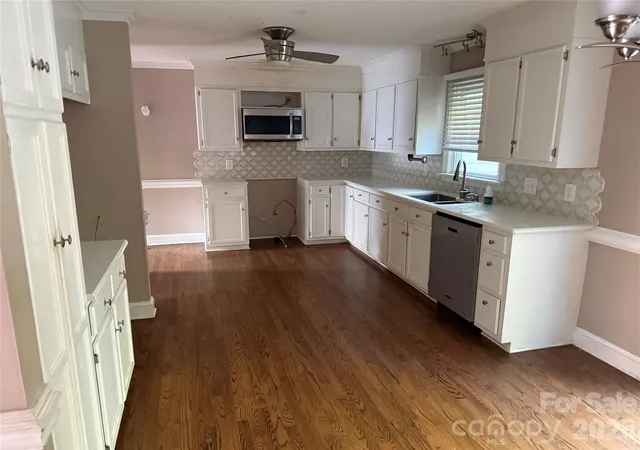 4th image of 2960 8Th Street Ct Ne, Hickory, NC 28601 | MLS# 4402126