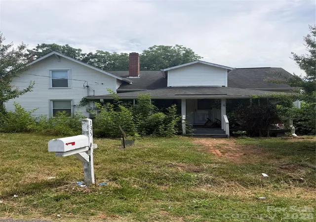 Photo 1 of Single family home for sale at 135 Goodman Rd, Troutman, NC 28166 | MLS# 4402131 | Listing updated on 2026-07-25