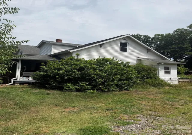 Photo 2 of Single family home for sale at 135 Goodman Rd, Troutman, NC 28166 | MLS# 4402131 | Listing updated on 2026-07-25