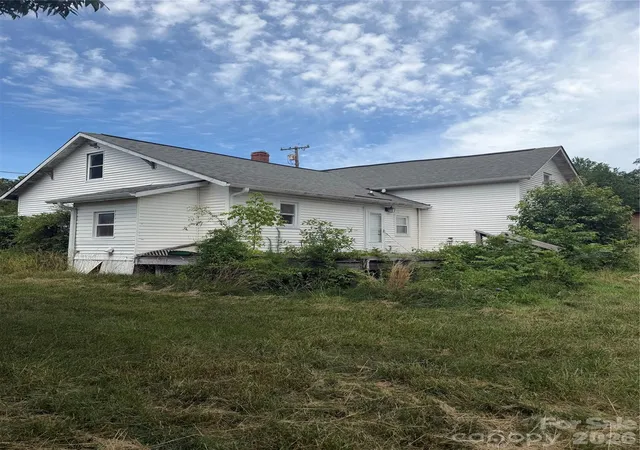 Photo 3 of Single family home for sale at 135 Goodman Rd, Troutman, NC 28166 | MLS# 4402131 | Listing updated on 2026-07-25