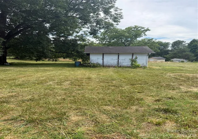 Photo 3 of Single family home for sale at 135 Goodman Rd, Troutman, NC 28166 | MLS# 4402131 | Listing updated on 2026-07-25
