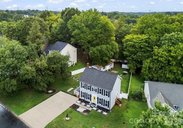 Photo 2 of Sale Pending at 3100 Swanquarter Dr, Charlotte, NC 28262 | MLS# 4402135 | Listing updated on 2026-07-20