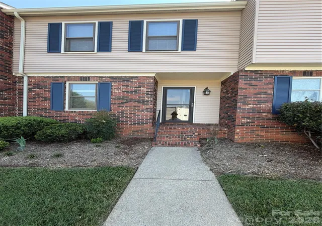2nd image of 2705 N Center St #46, Hickory, NC 28601 | MLS# 4402144