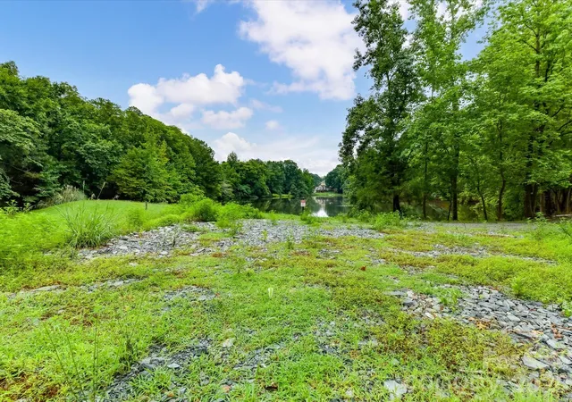 3rd image of 5838 Lake Providence Ln, Charlotte, NC 28277 | MLS# 4402145