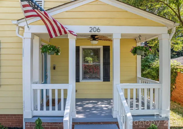 Homes for sale in Belmont, NC | 206 Cedar St, Belmont, NC 28012 | MLS# 4402162