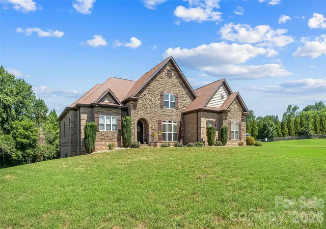 Single family home for sale at 5895 Bakers Point, Hickory, NC 28602 | MLS# 4402163