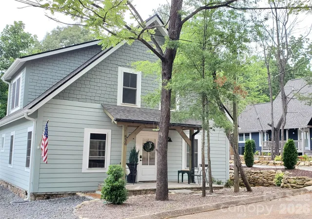 Photo 2 of Single family home for sale at 534 Fisher Rd, Brevard, NC 28712 | MLS# 4402172 | Listing updated on 2026-08-31