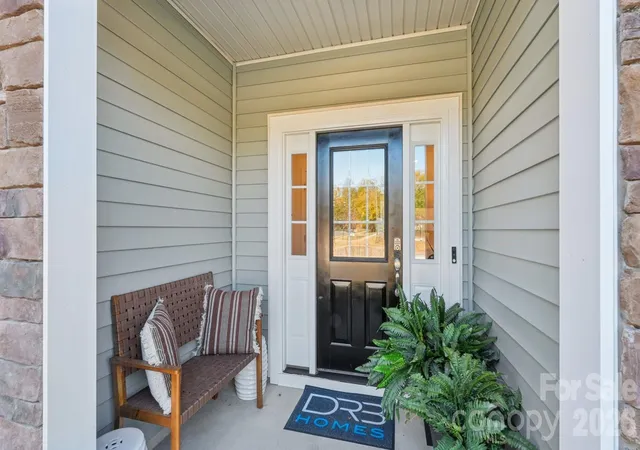 Photo 1 of Townhouse for sale at 2213 Gladwyne Pl, Charlotte, NC 28269 | MLS# 4402182 | Listing updated on 2026-10-06