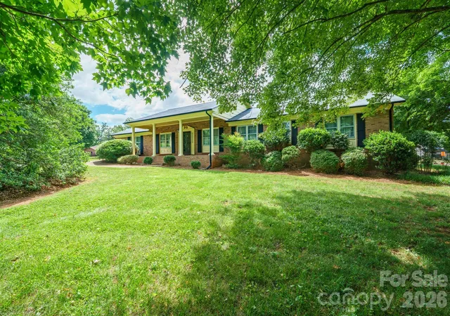 1st image of 1602 Arden Dr, Lincolnton, NC 28092 | MLS# 4402185