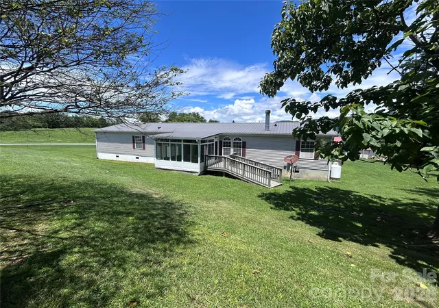 Photo 5 of Single family home for sale at 755 Fairview Loop, Hot Springs, NC 28743 | MLS# 4402205 | Listing updated on 2026-07-15