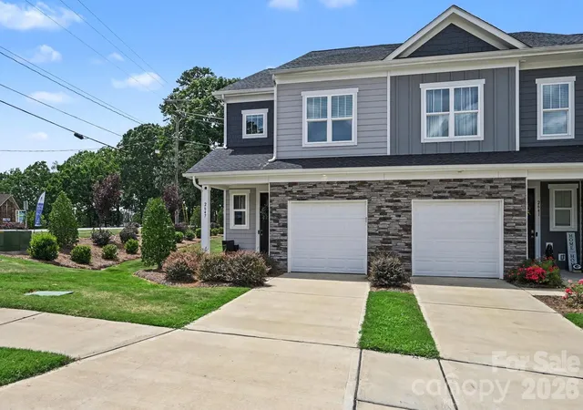 Photo 3 of Townhouse for sale at 2647 Ruby Dixon Xing Dr #1, Gastonia, NC 28056 | MLS# 4402211 | Listing updated on 2026-09-19
