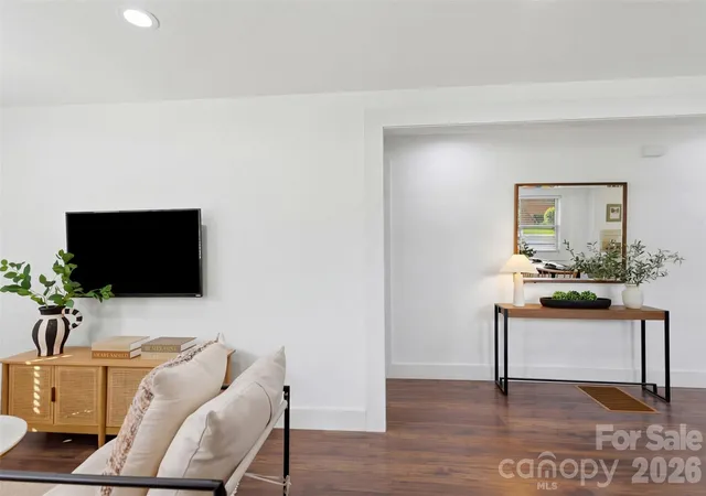 Photo 3 of Single family home for sale at 1642 Washington Ave, Charlotte, NC 28216 | MLS# 4402239 | Listing updated on 2026-09-24