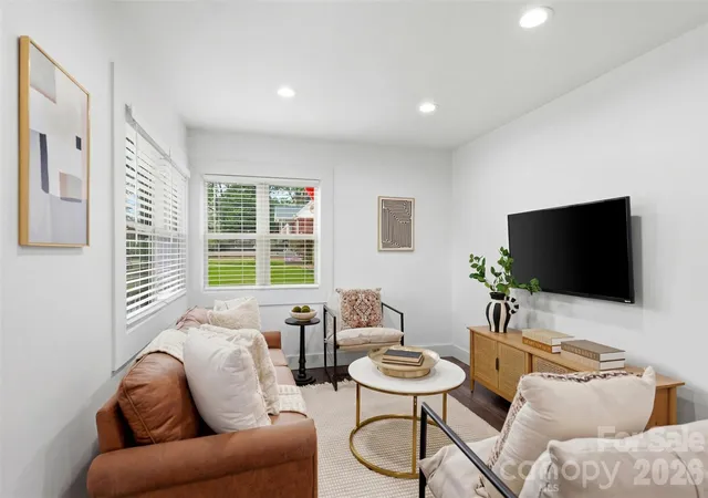 Photo 3 of Single family home for sale at 1642 Washington Ave, Charlotte, NC 28216 | MLS# 4402239 | Listing updated on 2026-09-24