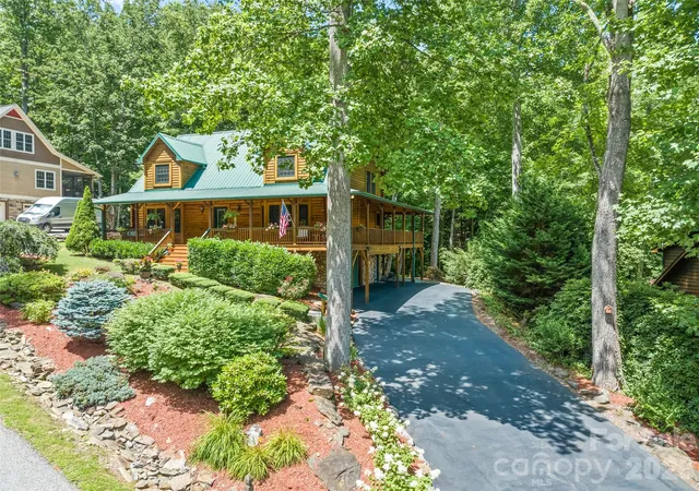 Homes for sale in Waynesville, NC | 528 Brannon Forest Dr, Waynesville, NC 28785 | MLS# 4402241