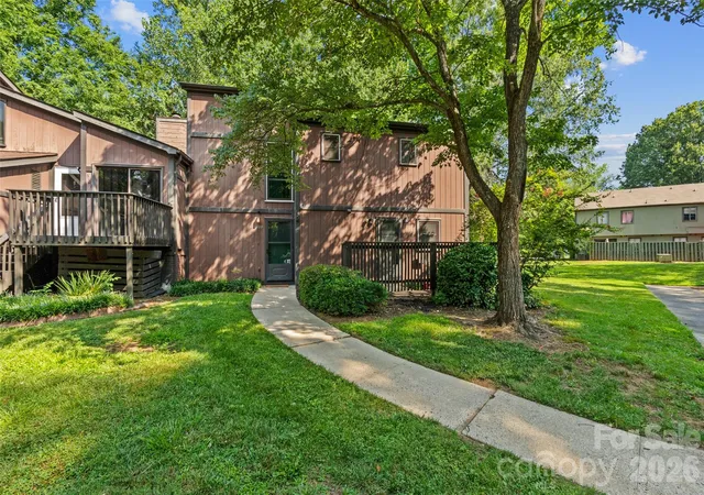 Photo 1 of Townhouse for sale at 6100 Honeysuckle Ln, Charlotte, NC 28212 | MLS# 4402268 | Listing updated on 2026-09-07