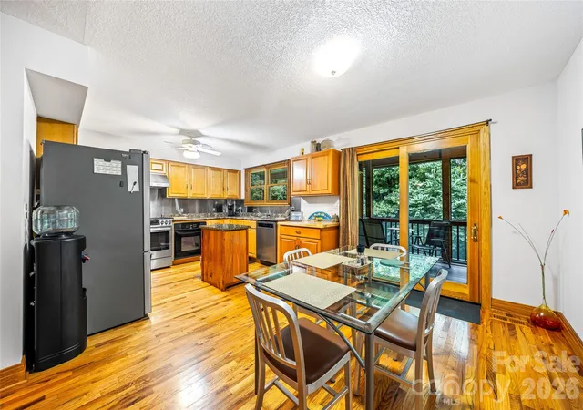 3rd image of 464 Governors View Rd, Asheville, NC 28805 | MLS# 4402270