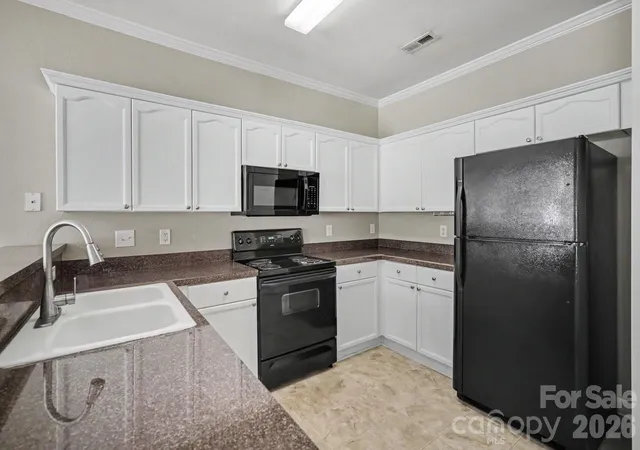Photo 3 of Townhouse for sale at 5604 Santeelah Ct, Charlotte, NC 28217 | MLS# 4402278 | Listing updated on 2026-09-21