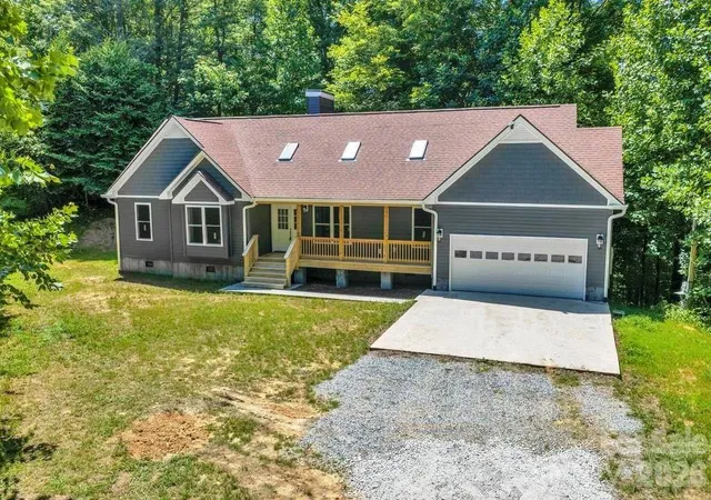 Photo 1 of Single family home for sale at 482 Guy Frd Rd, Sugar Grove, NC 28679 | MLS# 4402281 | Listing updated on 2026-08-31