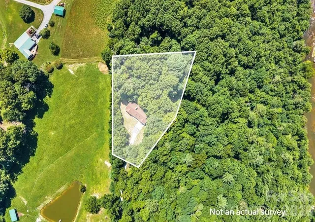 Photo 3 of Single family home for sale at 482 Guy Frd Rd, Sugar Grove, NC 28679 | MLS# 4402281 | Listing updated on 2026-08-31