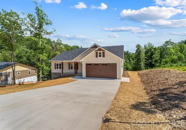 3rd image of 2456 Saratoga Run #58, Morganton, NC 28655 | MLS# 4402286