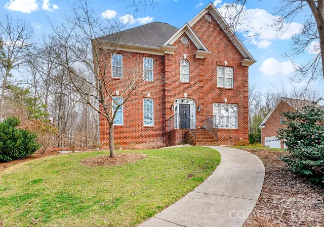 Photo 3 of Single family home for sale at 1869 Curraghmore Rd, Clemmons, NC 27012 | MLS# 4402291 | Listing updated on 2026-09-16