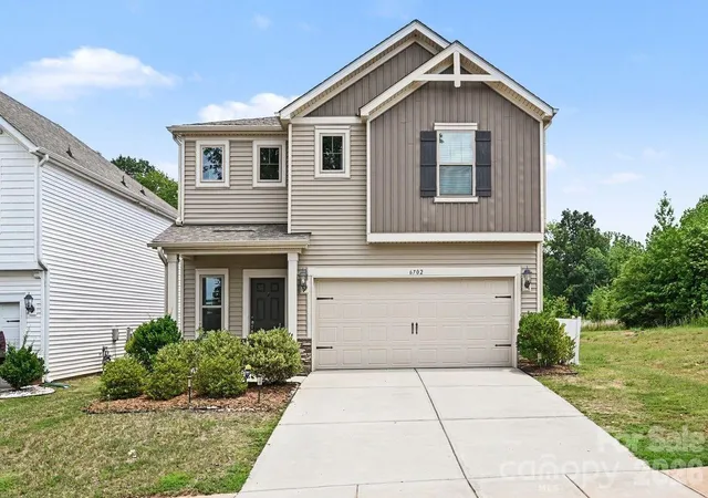 Photo 1 of Sale Pending at 6702 Good News Dr, Charlotte, NC 28215 | MLS# 4402293 | Listing updated on 2026-08-14