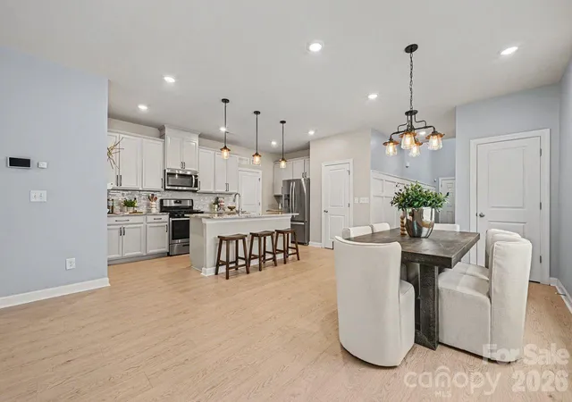 Photo 4 of Sale Pending at 6702 Good News Dr, Charlotte, NC 28215 | MLS# 4402293 | Listing updated on 2026-08-14