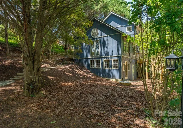 Photo 3 of Single family home for sale at 366 Cabin Holw Dr, Marshall, NC 28753 | MLS# 4402310 | Listing updated on 2026-09-21
