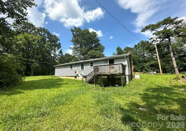 Photo 3 of Single family home for sale at 308 Maple Grv Church Rd, Matthews, NC 28104 | MLS# 4402324 | Listing updated on 2026-08-18